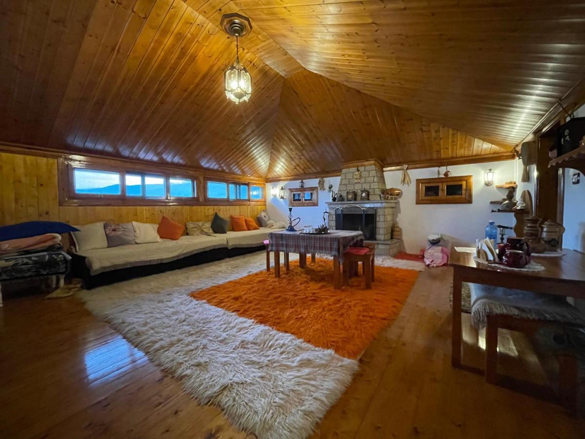 Raisa Guesthouse 12 培拉特 外观 照片