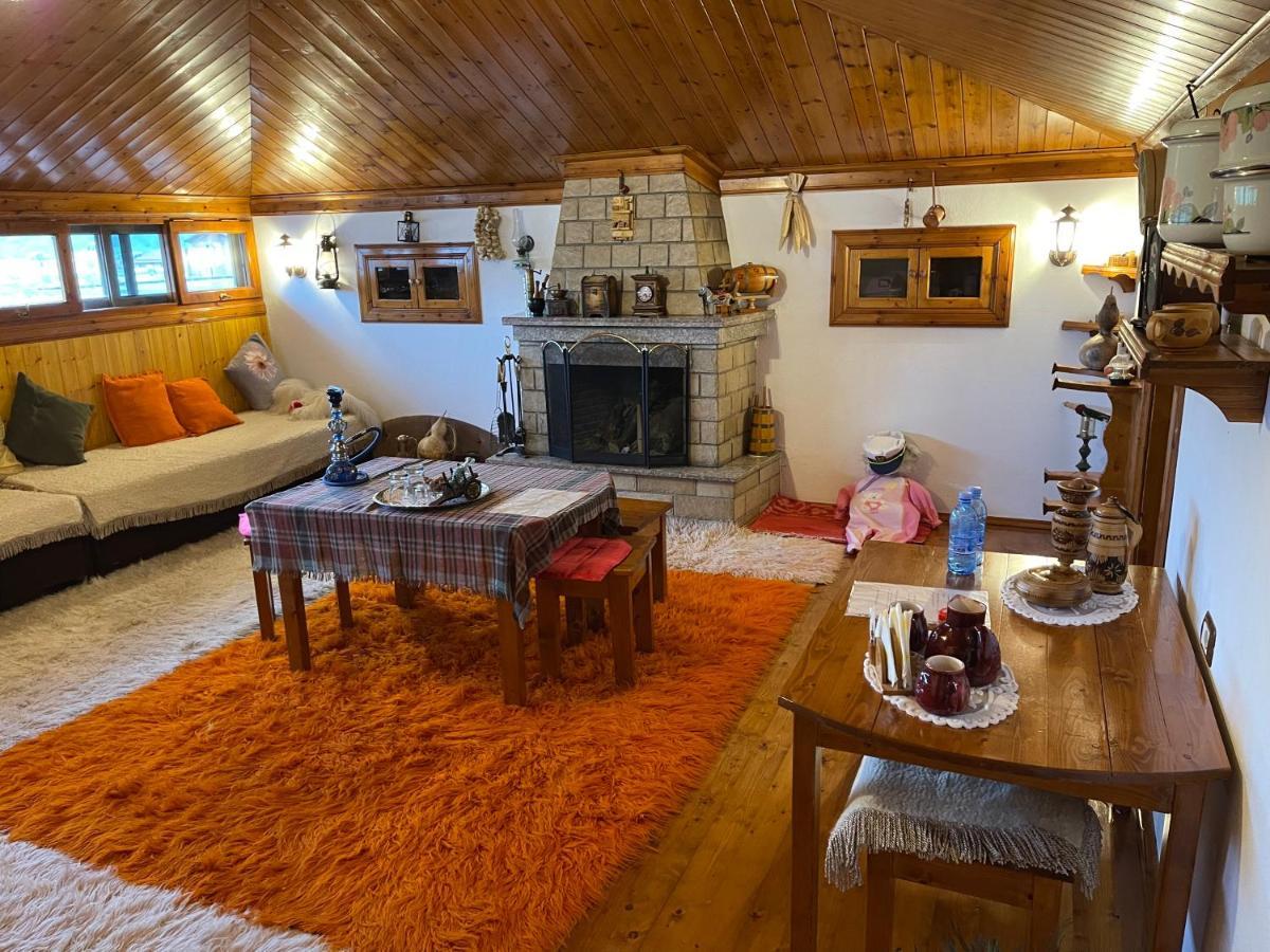 Raisa Guesthouse 12 培拉特 外观 照片