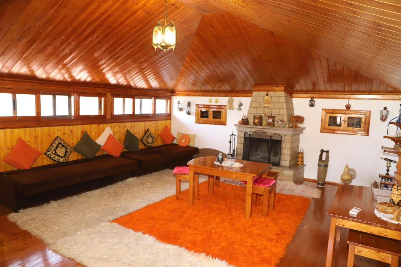 Raisa Guesthouse 12 培拉特 外观 照片