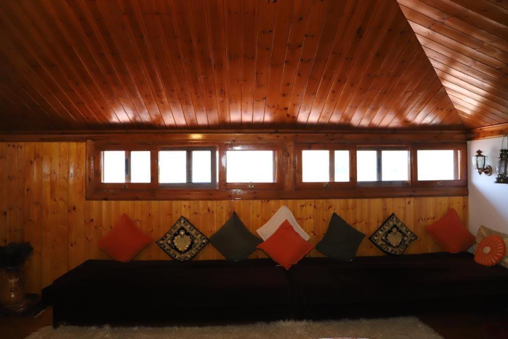 Raisa Guesthouse 12 培拉特 外观 照片